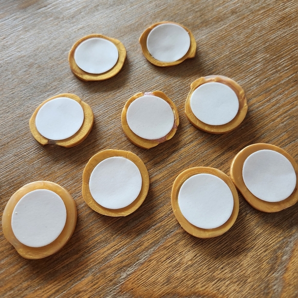 Gold Wax seals stickers.  Envelope seals. - Picture 10 of 11